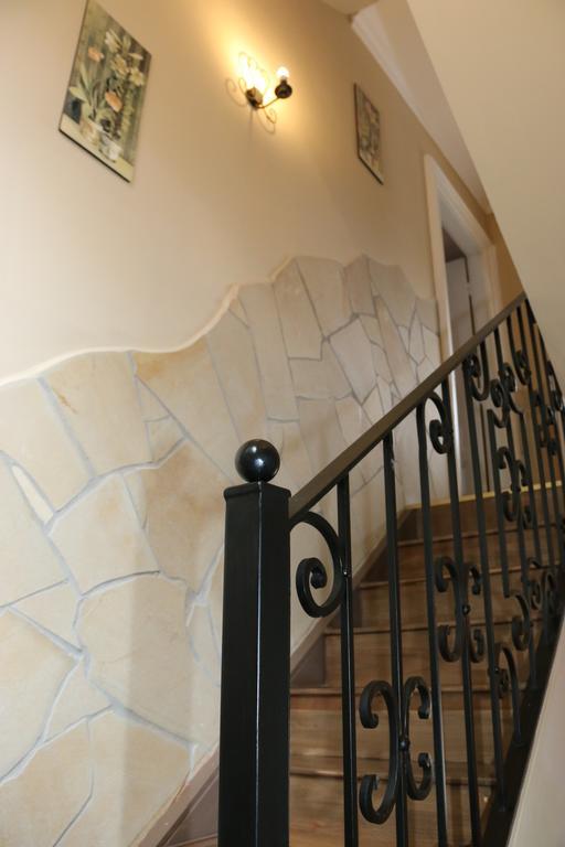 Hotel Aradi Vendeghaz Miskolc Exterior foto