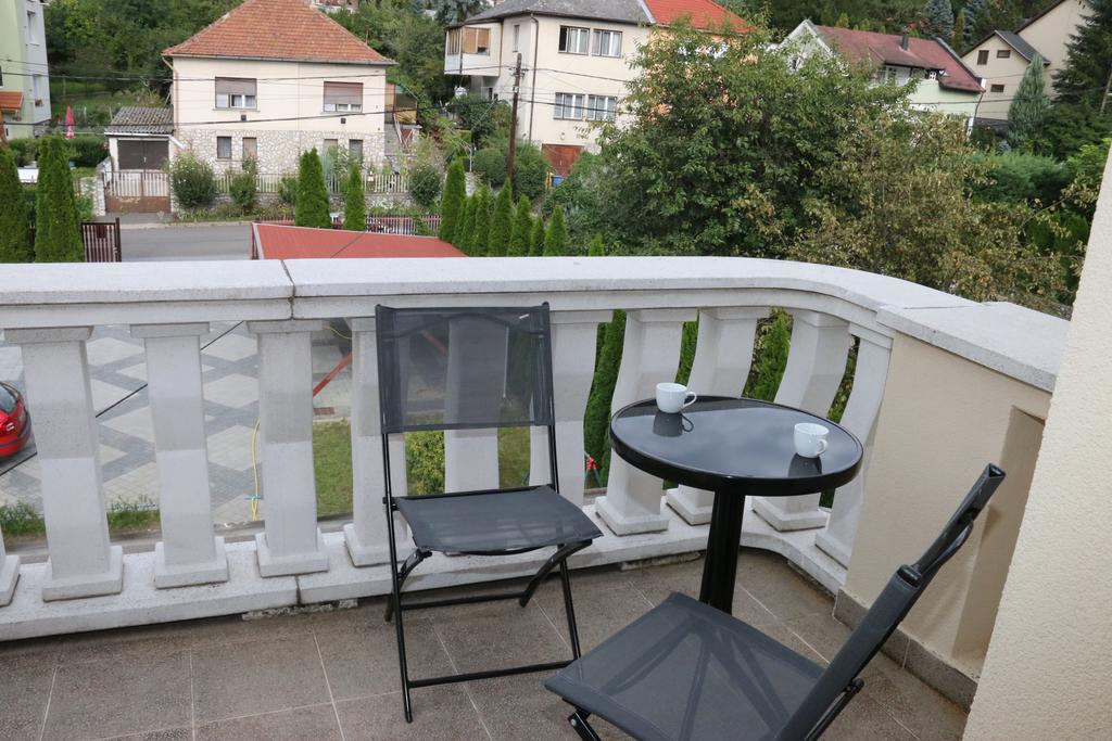 Hotel Aradi Vendeghaz Miskolc Exterior foto