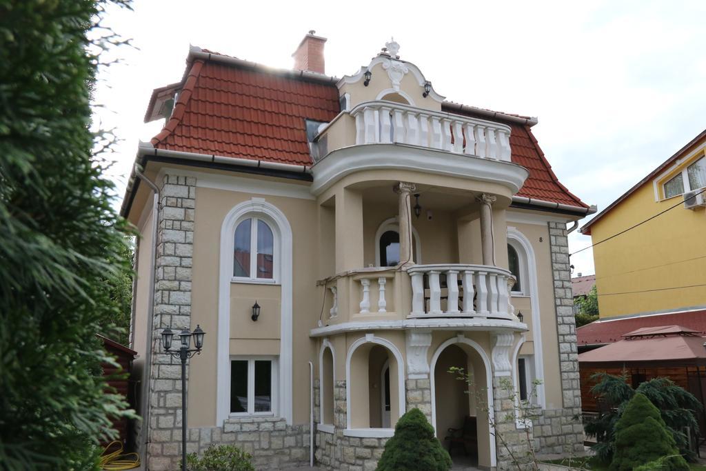 Hotel Aradi Vendeghaz Miskolc Exterior foto