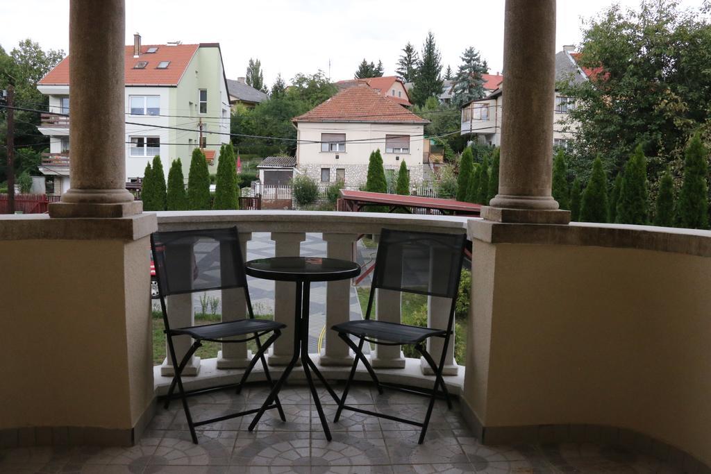 Hotel Aradi Vendeghaz Miskolc Exterior foto