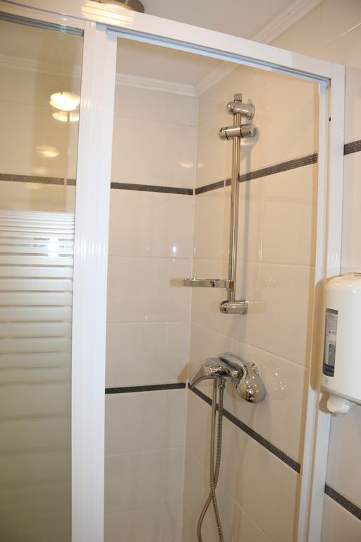 Hotel Aradi Vendeghaz Miskolc Zimmer foto